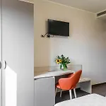 Lual Bleisure Hotel Pofi