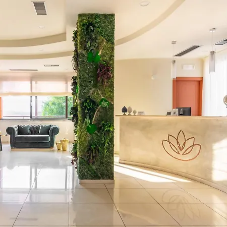 Lual Bleisure Hotel