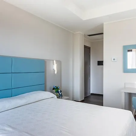 Lual Bleisure Hotel