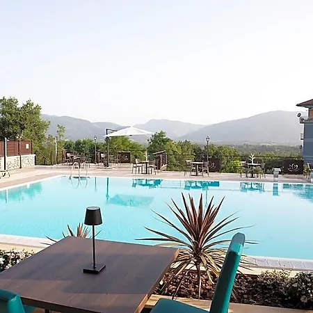 Lual Bleisure Hotel *
