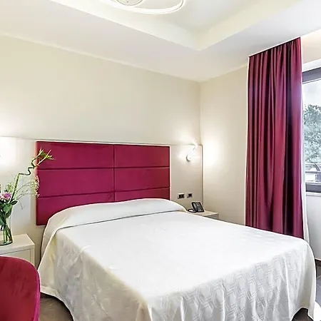 Lual Bleisure Hotel